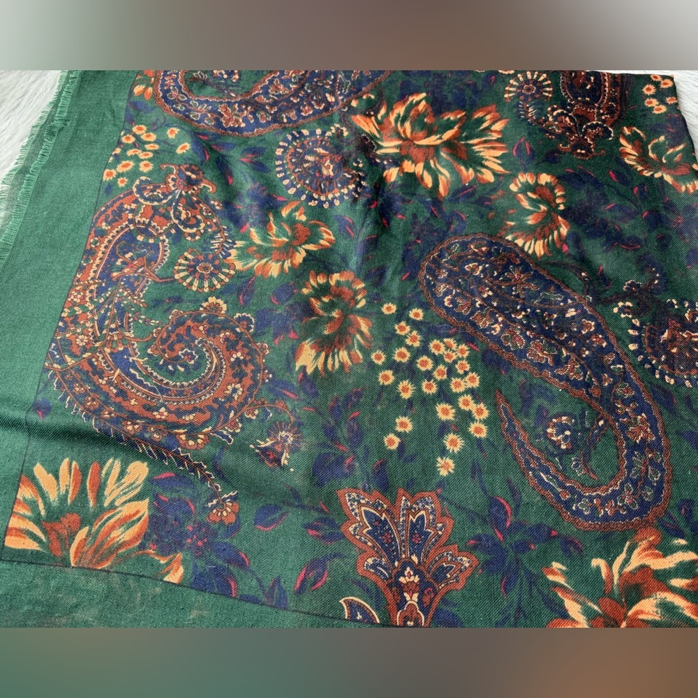 Axcess Made In Italy Women's Scarf Green Floral